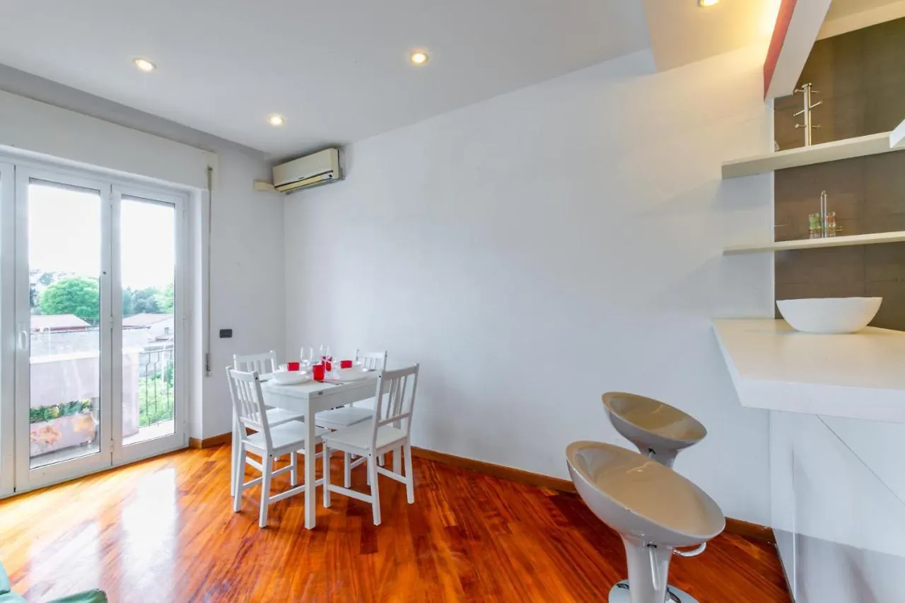 La Casa Di Delia By Typney Apartment Rome